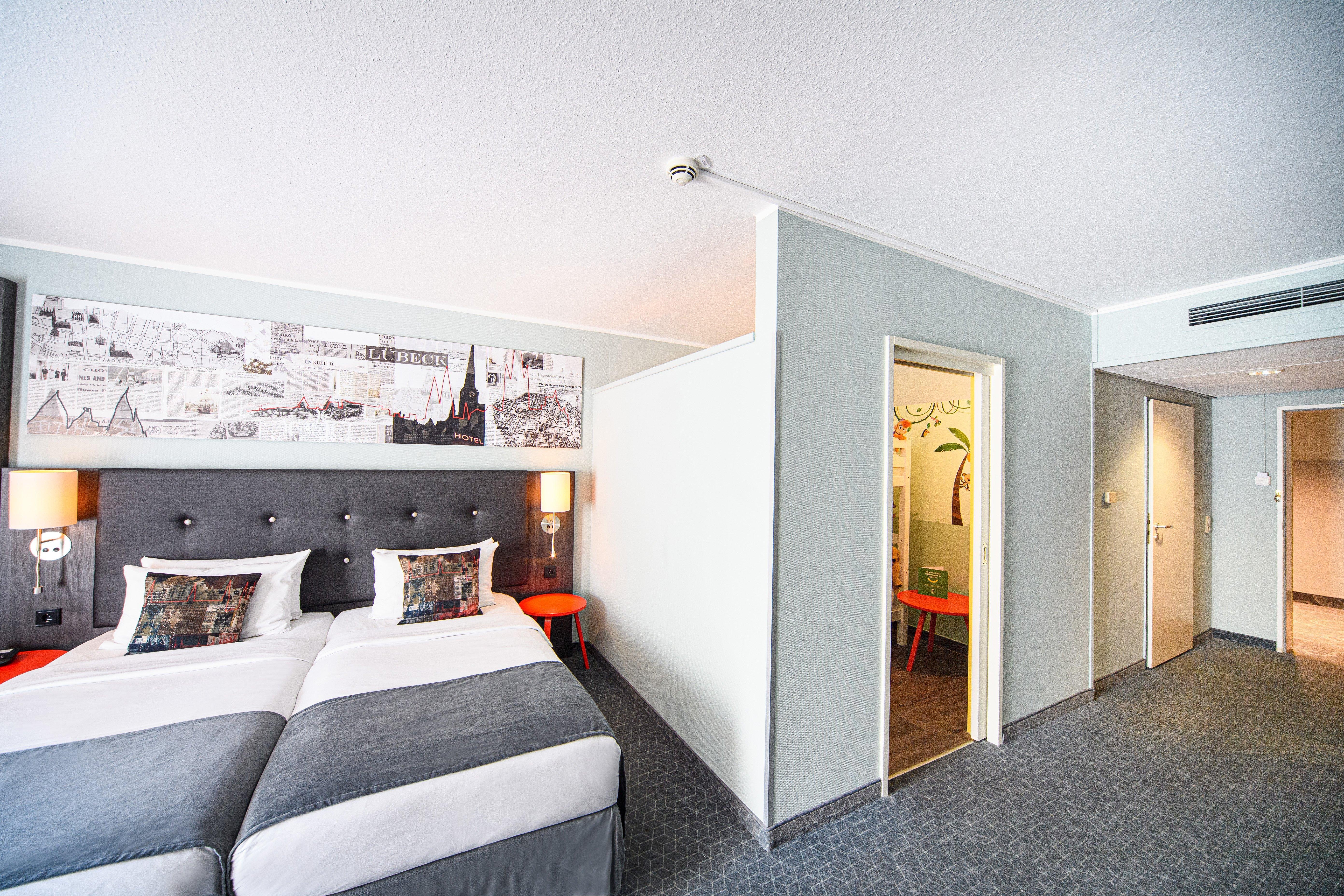 Holiday Inn Luebeck By Ihg Εξωτερικό φωτογραφία