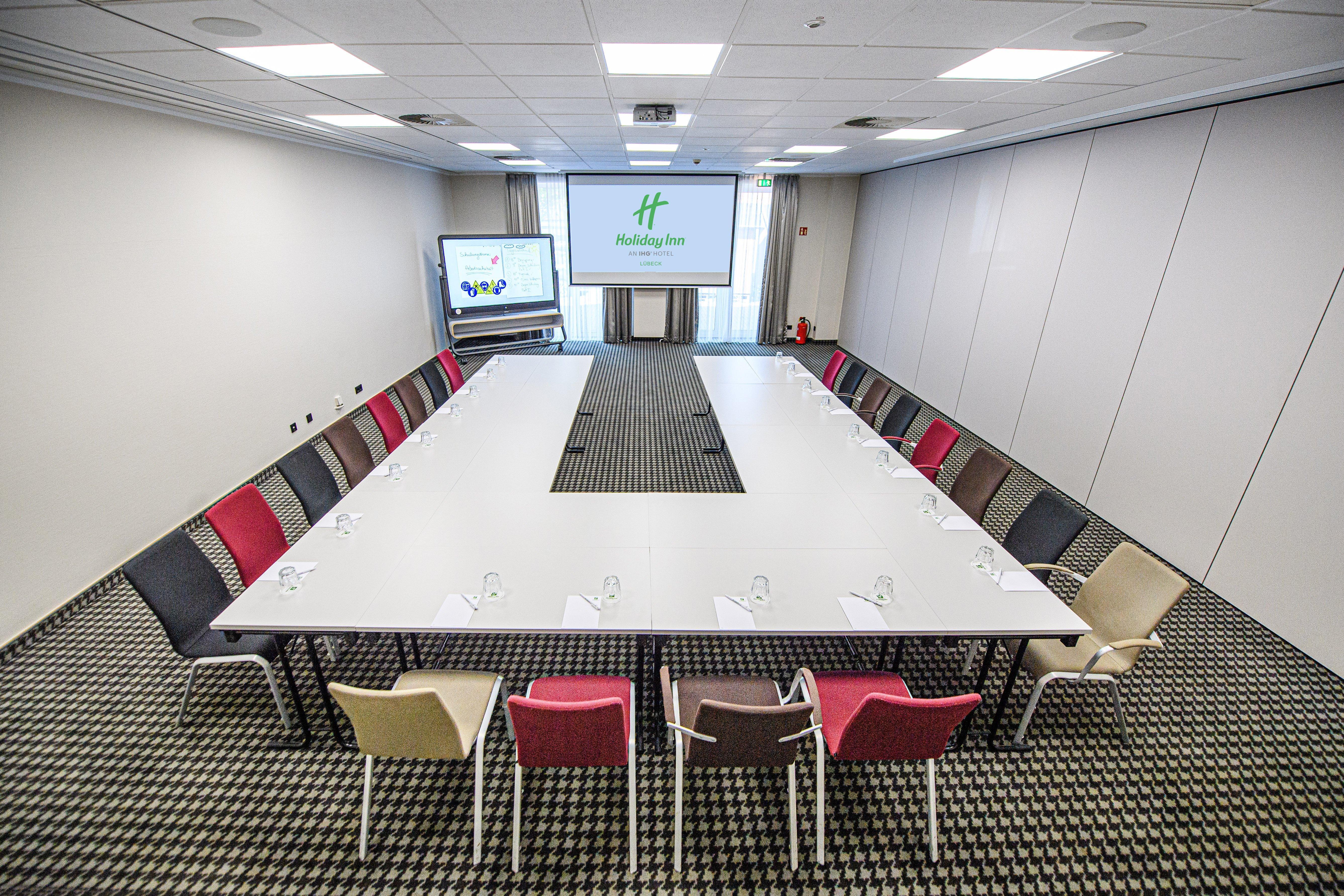 Holiday Inn Luebeck By Ihg Εξωτερικό φωτογραφία